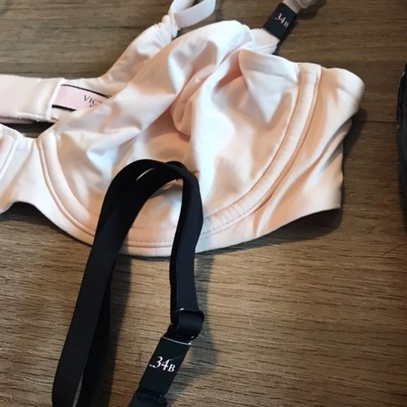 VICTORIAS SECRET UNLINED DEMI BRA BUNDLE - Picture 3 of 5